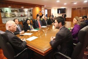 Implementarán proyecto de digitalización para permisos migratorios de niños, niñas y adolescentes