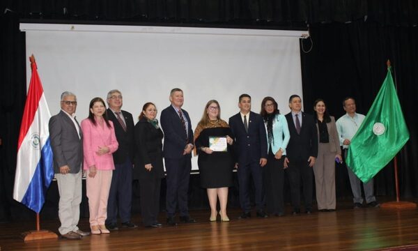 Inician actividades por la Semana del 30° Aniversario de la FCE-UNE