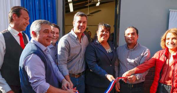 La Nación / Itaipú y MEC colaboran para impulsar mayor tecnología en escuelas
