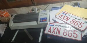Operativo policial: Allanan fábrica ilegal de chapas y documentos falsos de vehículos en Ypané