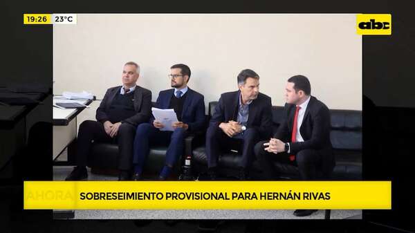 Caso supuesto título falso: Fiscala pidió el sobreseimiento provisional de Hernán Rivas - ABC Noticias - ABC Color