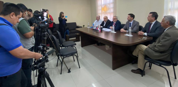 Clausuran empresas de medicina pre-paga por infracciones graves - Revista PLUS