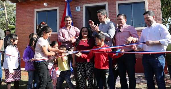 La Nación / En 11 meses de gestión ya se llevan entregadas 603 viviendas familiares