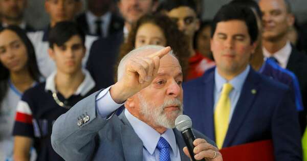 La Nación / Lula desata polémica al bromear sobre maltrato