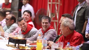 Peña y Cartes siguen en prematura campaña y captan bases en Caazapá