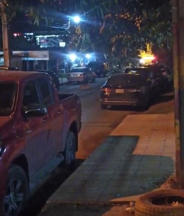Se adueñan de la cancha, de la calle y del derecho a descansar de los vecinos » San Lorenzo PY