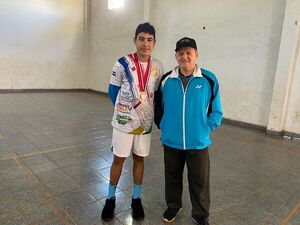 Orgullo cambyreteño: jugadores de bádminton se destacan en campeonato nacional