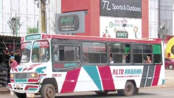 Mujer intentó robar una niña que viajaba en brazos de su madre