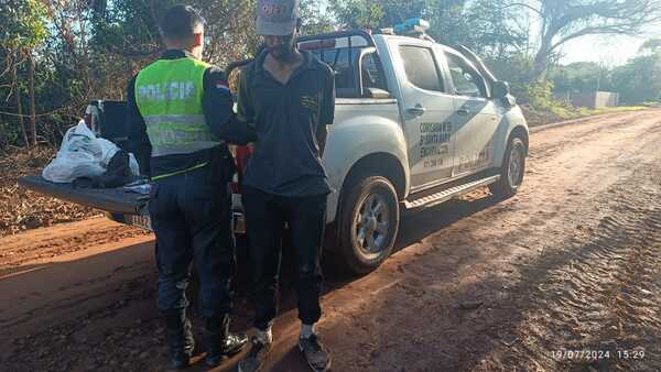 Policía sorprende a presunto ladrón de herramientas en B° Santa María de Encarnación