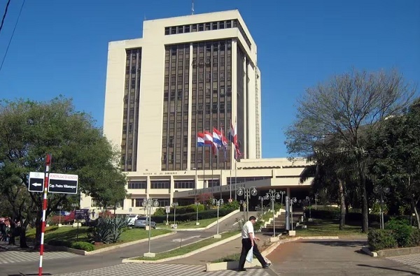 La Municipalidad de Asunción revela a los cinco mayores deudores