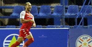 Versus / Sanguina estaba para ir al fútbol argentino, pero apareció un tricampeón continental