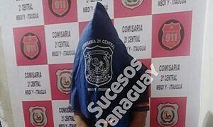 Atacó con machete a su mujer, y familiares lo redujeron y ataron a un árbol