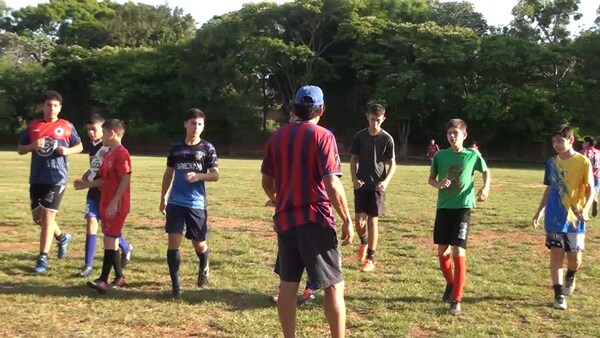 El fútbol infantil regresa a la cancha: Certamen de la F.P.E.F.E. reanuda actividades