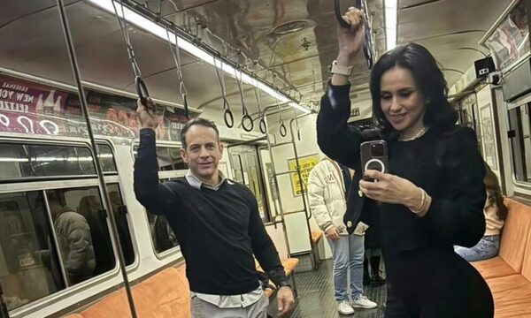 Helem Roux y su chuli, en modo enamorados por Buenos Aires