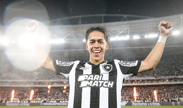 Versus / Botafogo vuelve a prestar a Matías Segovia y esta vez al fútbol árabe