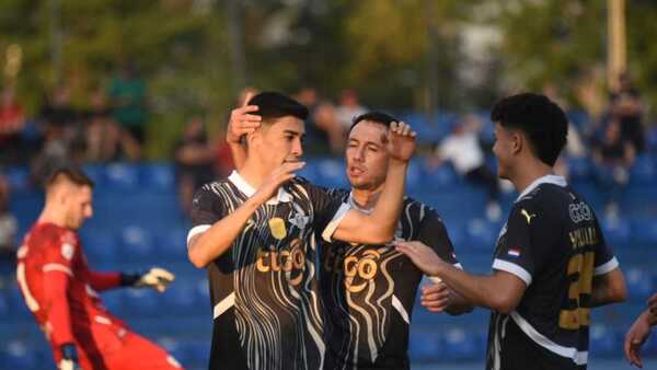 Libertad da un golpe de autoridad al inicio del Clausura