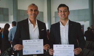 ¡Estudiosos! Otálvaro y Camacho ya se están preparando para cuando dejen el fútbol