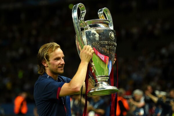 Versus / Ivan Rakitic vuelve al fútbol croata