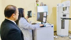 Hospital recibió equipo digitalizador de imágenes para mamografía