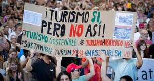 La Nación / Protesta masiva en Mallorca contra el turismo excesivo
