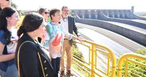 Diario HOY | Titular del FMI realizó visita a la central de Itaipú Binacional