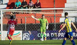 Aburrido empate en Ka'arendy •