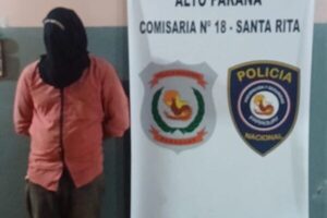 Atrapan a sujeto que maltrataba a su pareja en plena vía pública