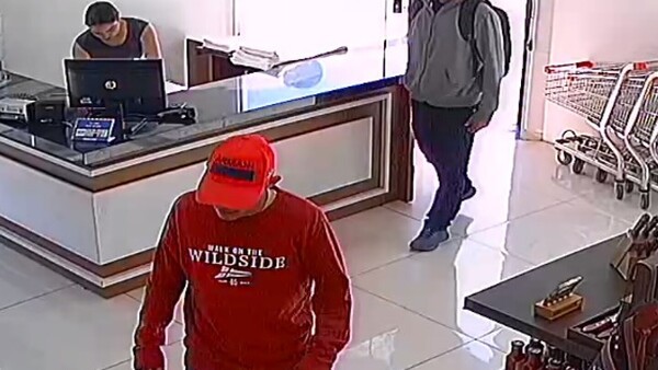 Video: Asaltantes llevan dinero de una distribuidora de carnes premiun en PJC
