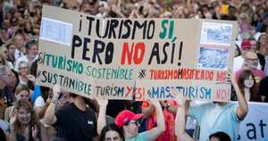 La Nación / Manifestación en Mallorca contra el turismo excesivo