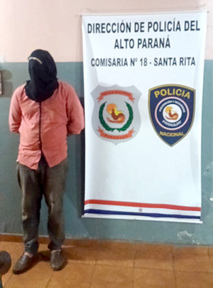 Atrapan a sujeto por golpear a su pareja en plena calle - La Clave