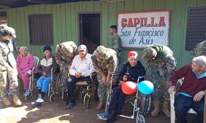Reserva del Área Naval del Este brindo un cálido homenaje a los abuelitos del hogar San Francisco de Hernandarias
