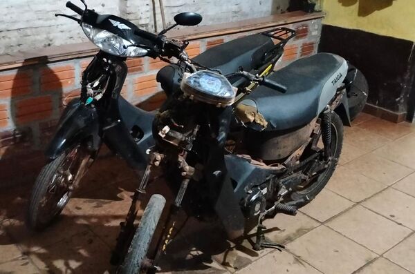 Policia Recupera Dos Motocicletas Robadas en Barrio San Roque