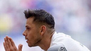 Ángel Romero saca del pozo a Corinthians