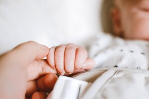 Bebé se asfixió con catarro y falleció
