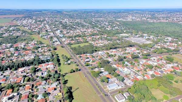 Foz de Yguazú: La Itaipú Binacional venderá unas 923 casas hasta 2026 - La Clave