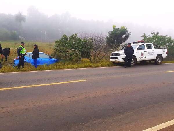 Carapeguá: docente despistó con su camioneta, “por la densa niebla” - Nacionales - ABC Color