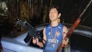 Procesan a sujeto que se paseaba en posesión de un fusil de juguete - La Clave