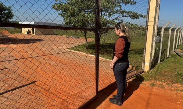 Autoridades se constituyen en planta de tratamiento y ESSAP les cierra el portón - OviedoPress