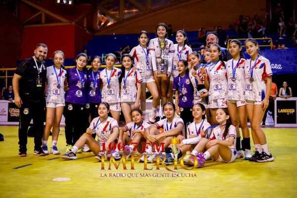 Amambay en el podio en los campeonatos nacionales de handball U12 y U16 en Encarnación - Radio Imperio 106.7 FM