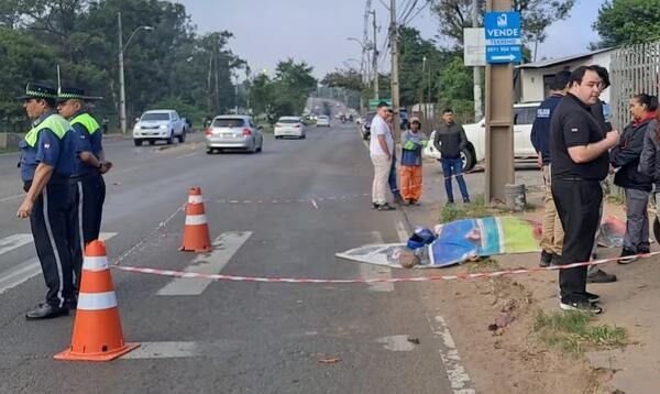 Motocilista perdió la vida bajo las ruedas de un camión cisterna