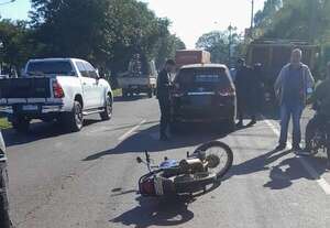 Motociclista muere tras chocar contra un camión - ABC en el Este - ABC Color