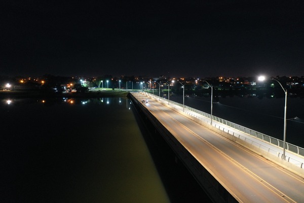 Reposición y mejora de 2 km de iluminación con cableado subterráneo realizó la EBY en Avenida Costanera de Encarnación