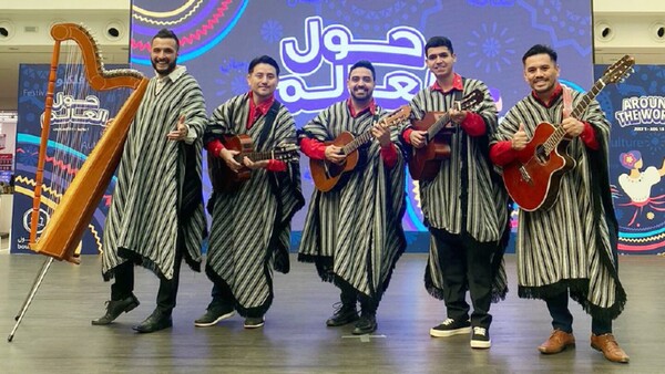 Artistas paraguayos se destacan en festival de Dubái