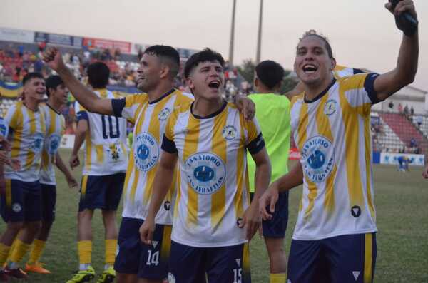 ¡12 de Octubre es nuevamente el monarca de la LSLF! » San Lorenzo PY