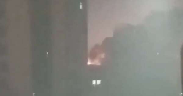 La Nación / Controlan incendio en edificio del centro asunceno