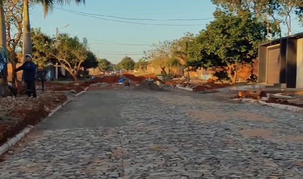Gobernador verificó avance de obras de empedrado en la fracción Santa Ana