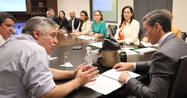 La Nación / Gobierno anuncia construcción de las primeras 17 escuelas modelo del país