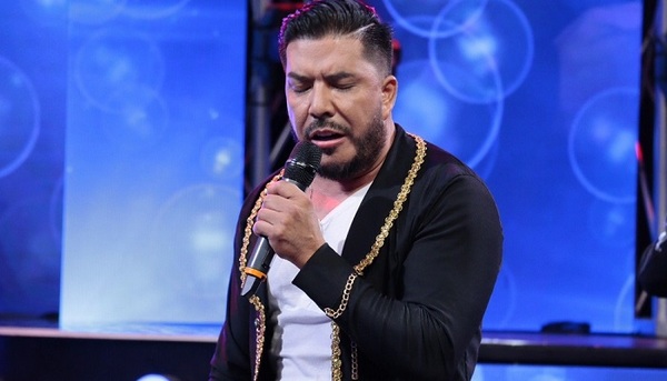 Carlos Portillo cantó en vivo “El Rey” - Teleshow