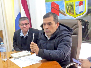 Denuncian al intendente Roque Godoy ante la Fiscalía y piden auditoría a CGR - La Clave