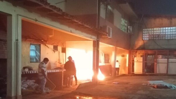 Detienen a hombre por incendio intencional en Hospital de Ciudad del Este - ADN Digital